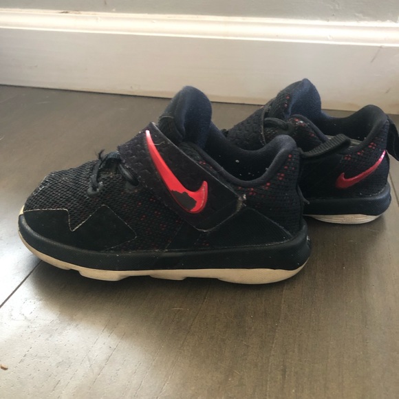 Nike Lebron XIV - Picture 2 of 5